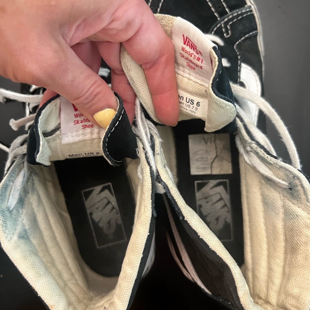 Vans Black and White Classic Sneakers - Picture 7 of 7